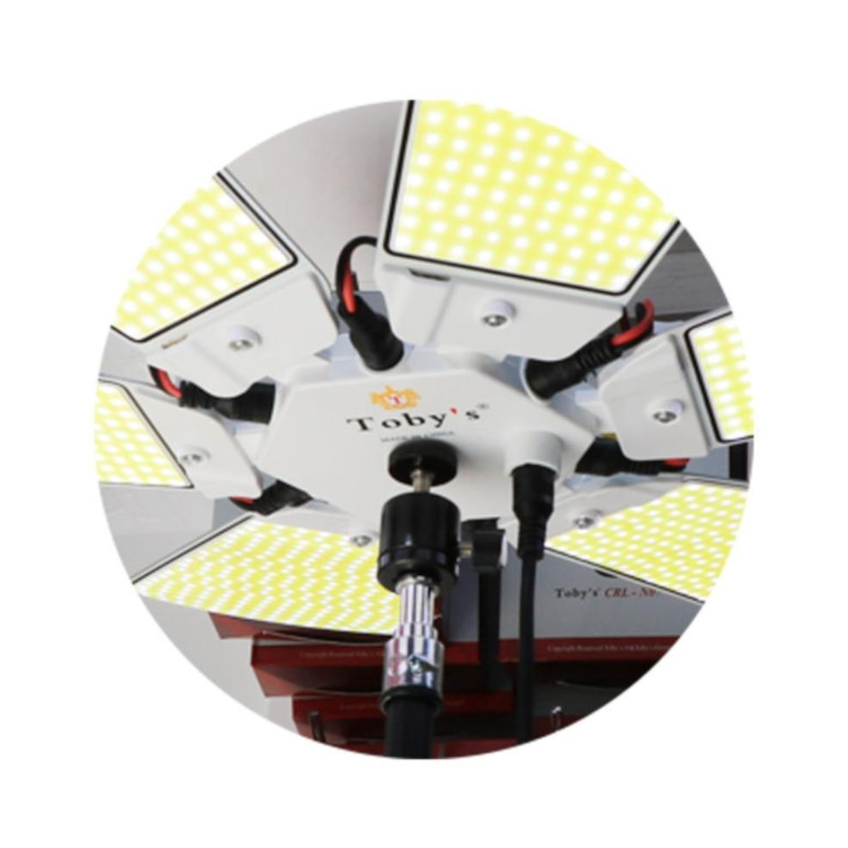 فانوس تخييم توبي متعدد الوظائف للاستخدام الخارجي مع حامل ثلاثي القوائم وجهاز تحكم عن بعد