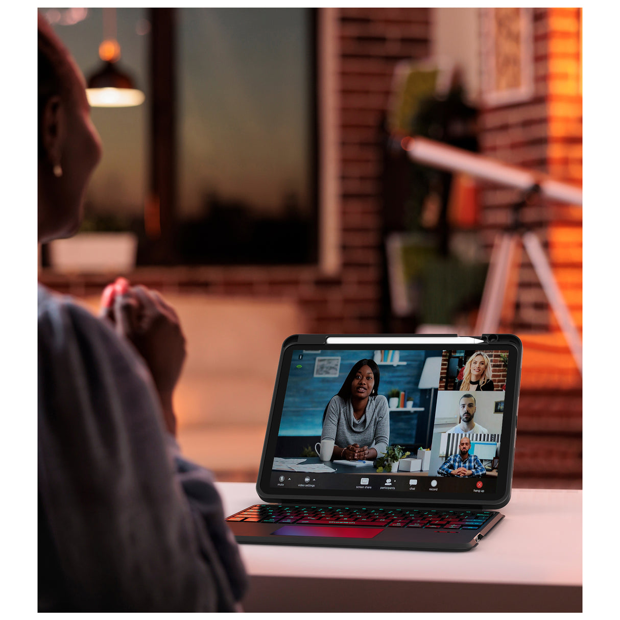 Choetech - Magic Keyboard For iPad Pro - 13 Inch - Arabic&English - Zayoom