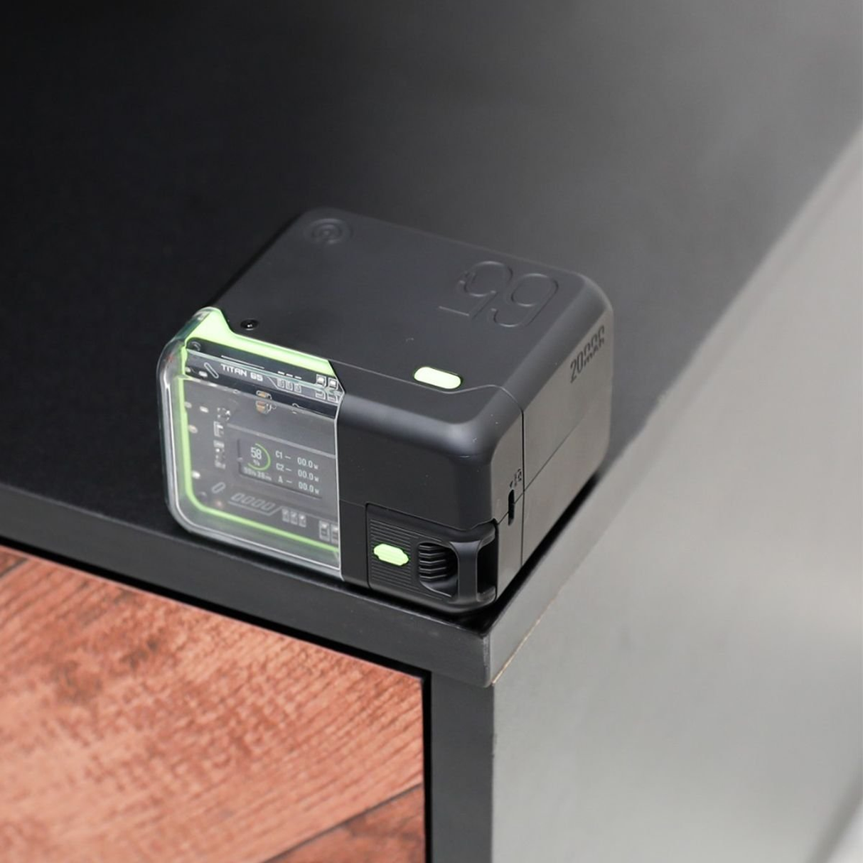 Goui Titan 65W 20,000 mAh - Black