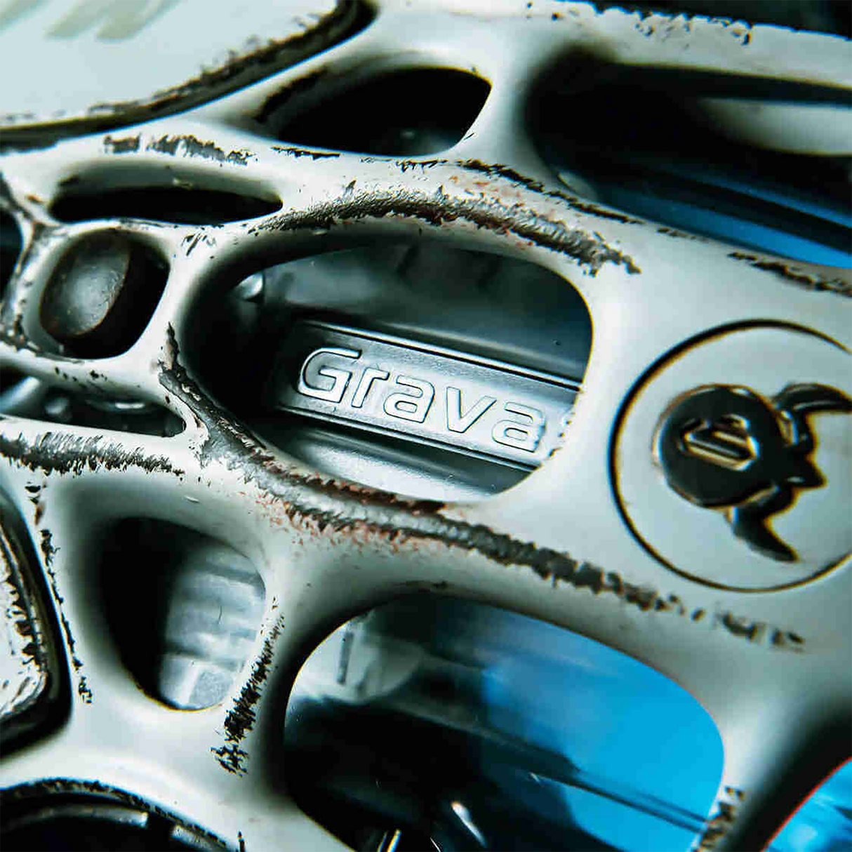 GravaStar Mercury M1 Pro Wireless Gaming Mouse - Battle Worn Silver Mist Version - Zayoom