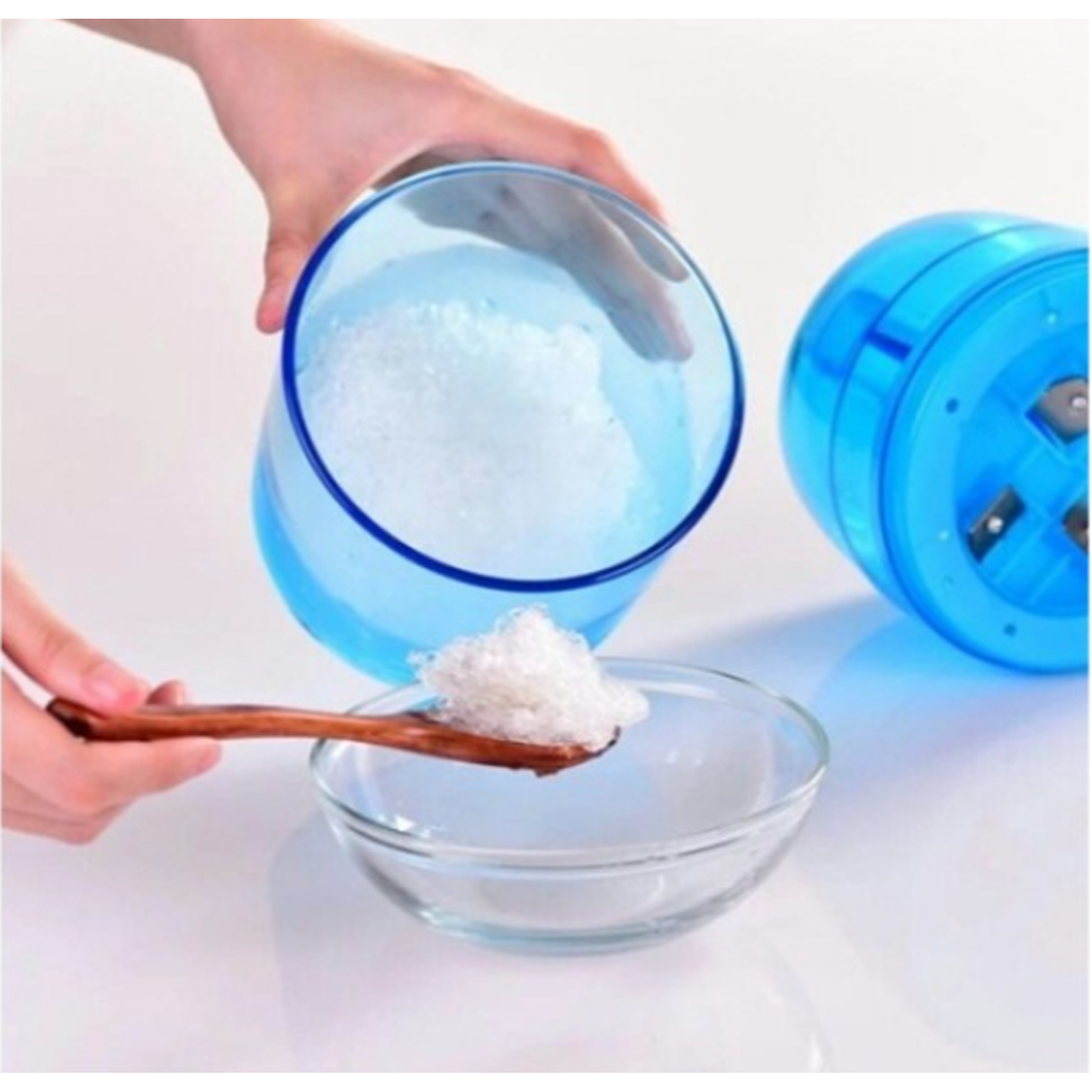 Mini Portable Manual Ice Shaver & Crusher - 1.1 Litre