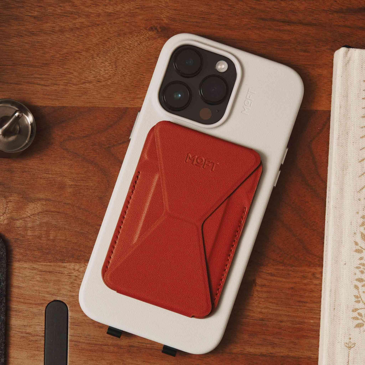 MOFT Snap-On iPhone Stand & Wallet - Sunset - Zayoom