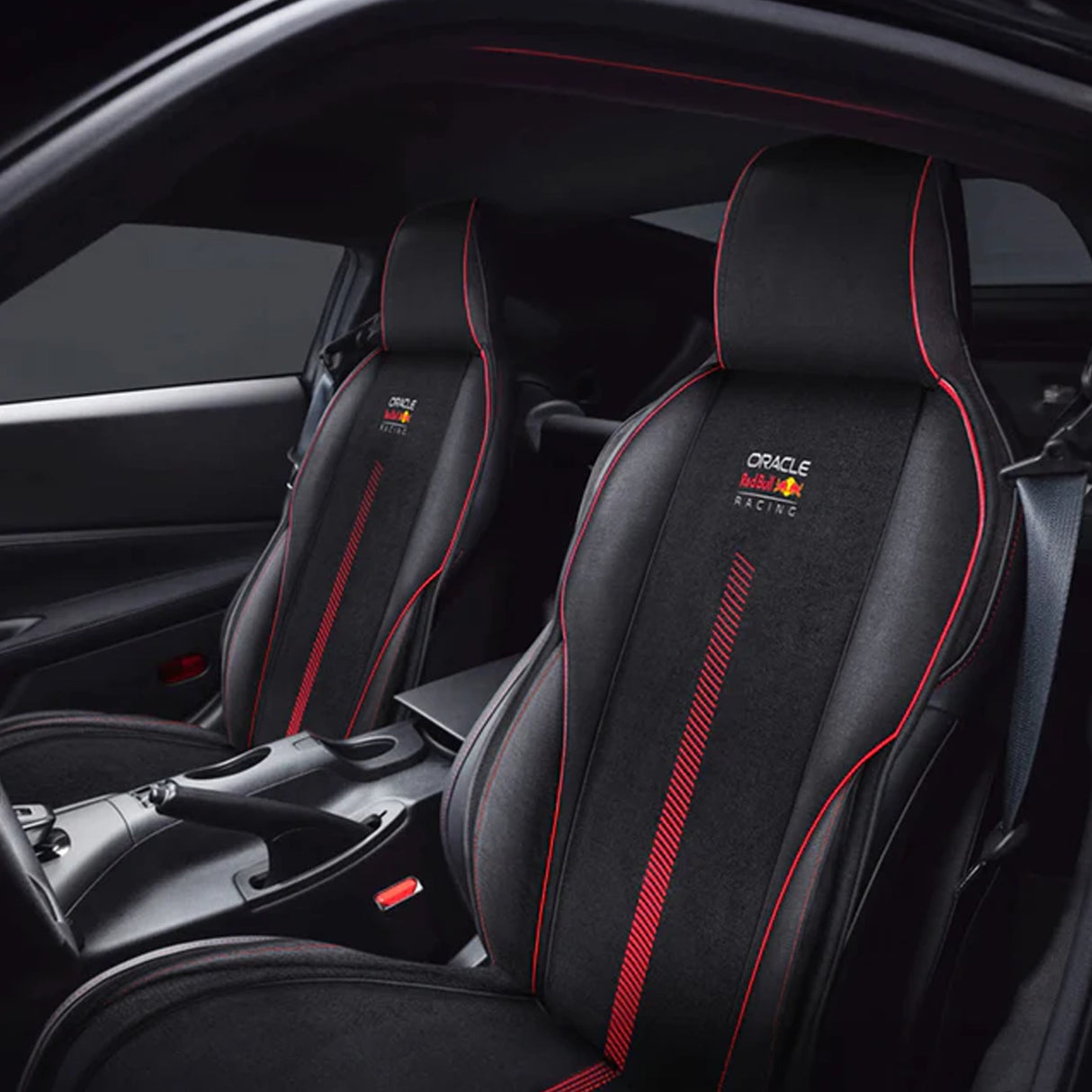 ريد بول ريسينج وسادة مقعد - أسود/أحمر - موديل 2012
