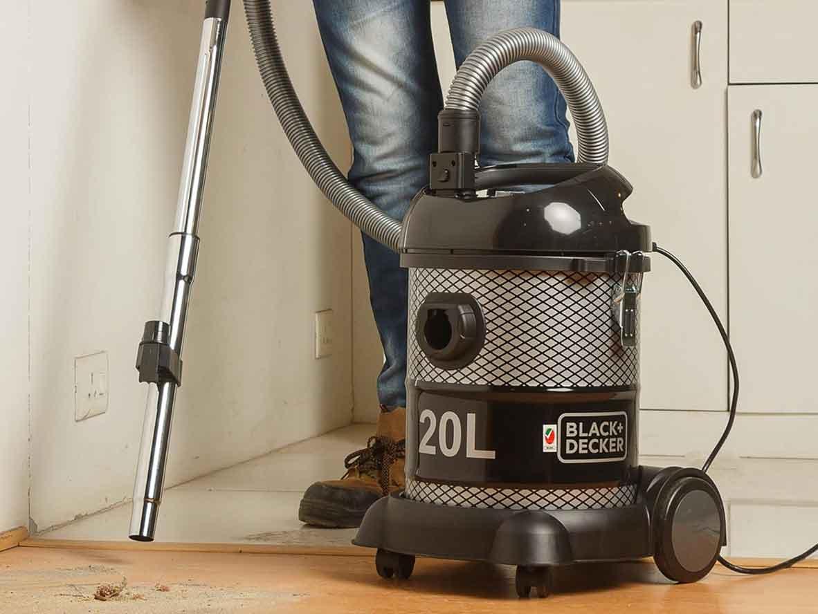 BLACK+DECKER Dry Drum Vacuum Cleaner + Blower 20L - 2000W - Zayoom