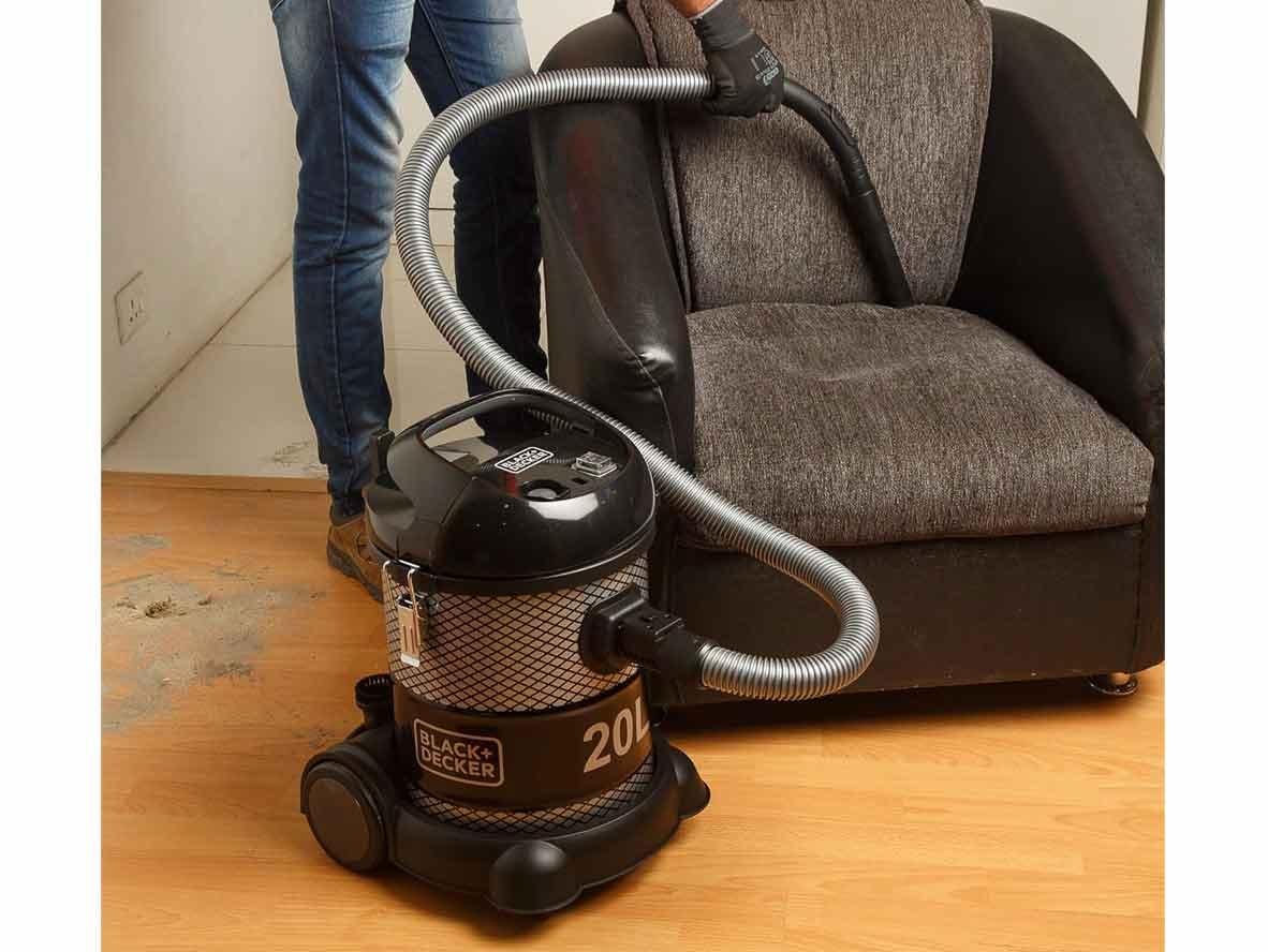 BLACK+DECKER Dry Drum Vacuum Cleaner + Blower 20L - 2000W - Zayoom