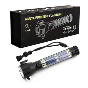 مصباح يدوي تكتيكي متعدد الوظائف يعمل بالطاقة الشمسية للطوارئ بتصميم مقاوم للماء، مزود برأس مطرقة من سبائك معدنية، وقاطع وبوصلة