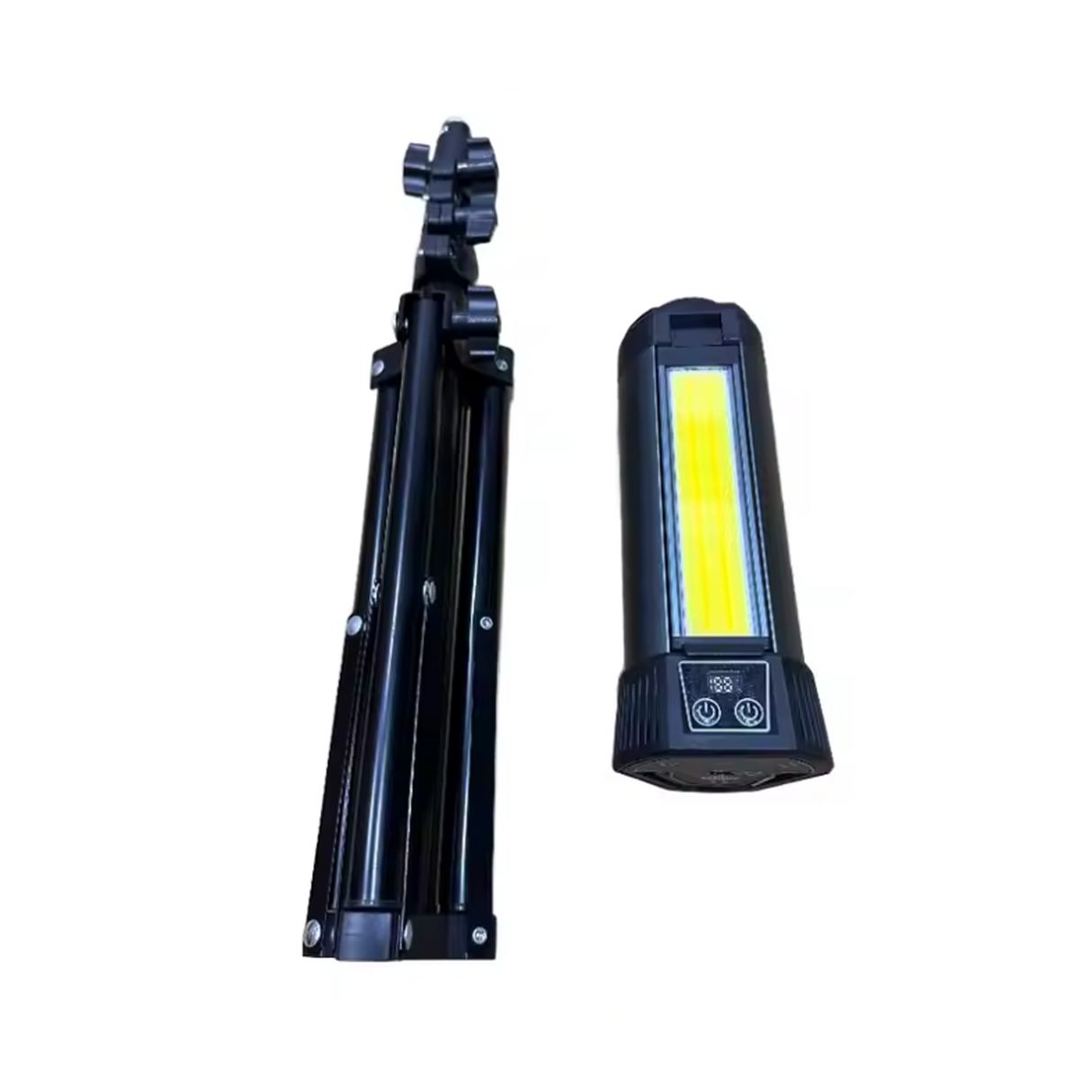 مصباح عمل وتخييم ليد قابل للشحن بثلاث شفرات بإضاءة 2000 لومن مع باور بانك وحامل ثلاثي وتصميم مقاوم للماء للأنشطة الخارجية – بطارية  4000 مللي أمبير