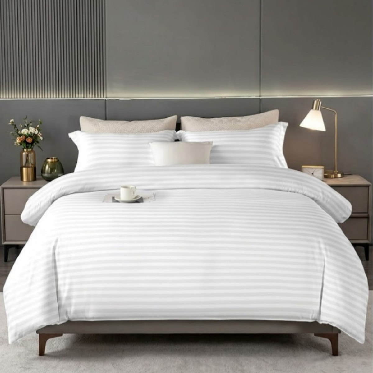 4-Piece Satin Duvet Cover Set – 180 × 220 cm - White