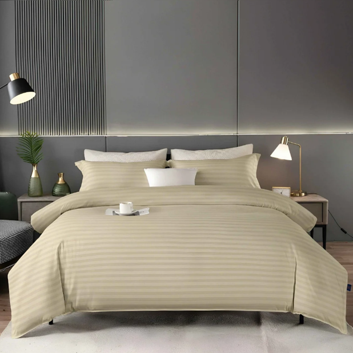 4-Piece Satin Duvet Cover Set – 180 × 220 cm - Beige