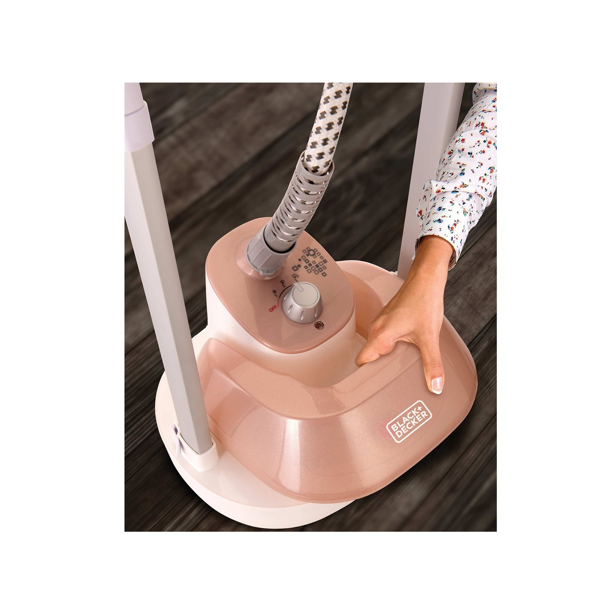 Black+Decker Upright Garment Steamer - 1785W - 2 Liters - GSTM2050-B5 – Rose Gold - ASIS