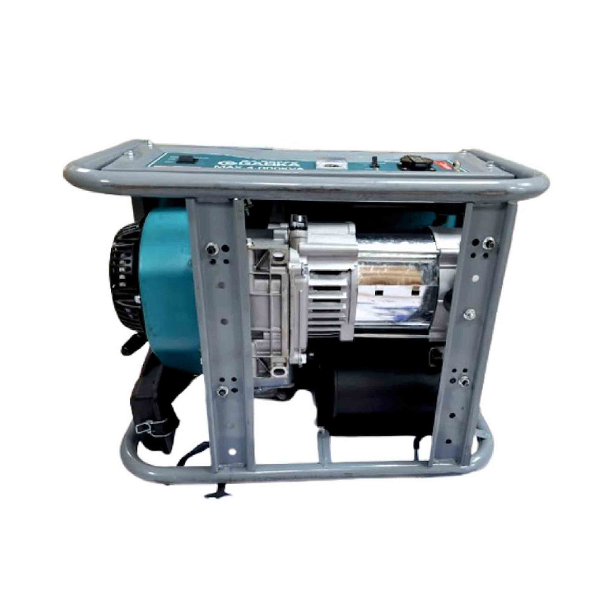 مولد كهرباء محمول من غابكا بقوة 3000 واط و7 حصان يعمل بالبنزين، مزود بمحرك سعة 210 سم مكعب مع منظم جهد تلقائي، تشغيل يدوي وكهربائي، مناسب للاستخدام المنزلي والخارجي ومواقع البناء.