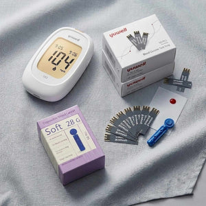 Blood Glucose Monitor 582Whit 2 Test Strips Y330 (GOD) and Lancets 28G