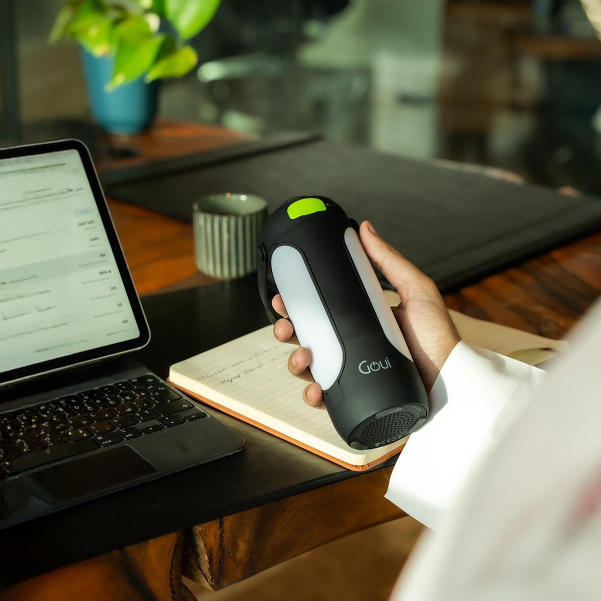 Goui Trio Ambient light Foldable + Speaker + Power Bank - Black